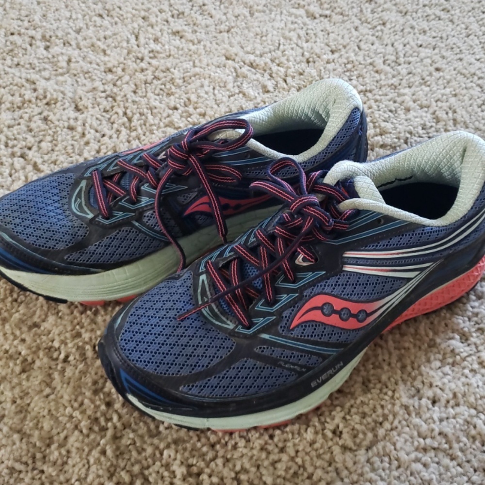 Saucony Everun Running Shoe Women